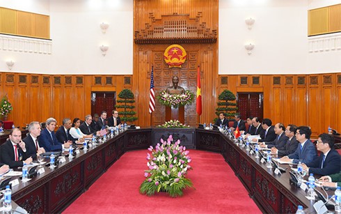 Barack Obama rencontre Nguyên Xuân Phuc et Nguyên Thi Kim Ngân - ảnh 1